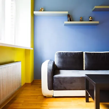 Cosy.stylish. Close To The Old Town Apartment