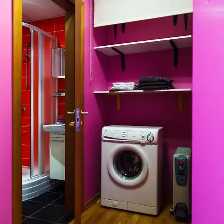Cosy.stylish. Close To The Old Town Apartment
